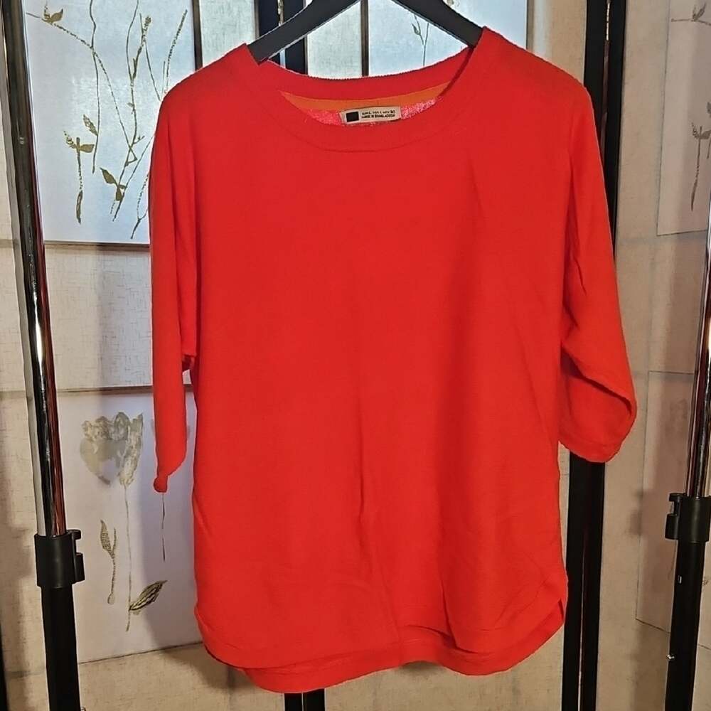 Red 3/4 Sleeve Relaxed Blouse